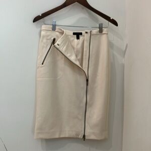 Elegant Cream Skirt with Zipper Detail